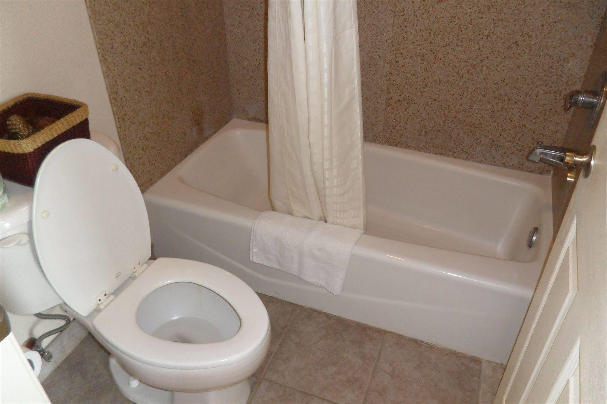Deluxe Inn Motel Lake Charles Ngoại thất bức ảnh